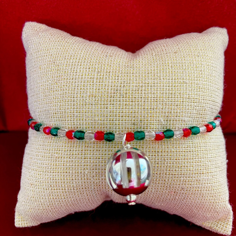 HAND CRAFTED Christmas Bracelet Red Green Clear Crystals Silvertone Orna…